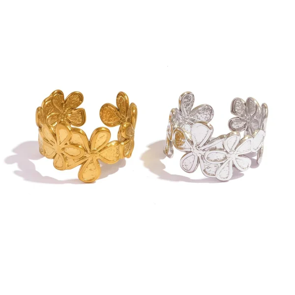 Open Four-Petal Flower Ring