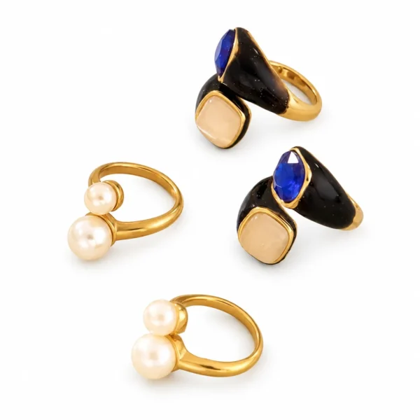 Pearl-Effect & Blue Crystal Ring