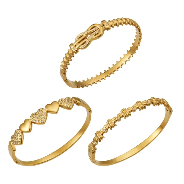 Crystal Heart Hinged Bangle