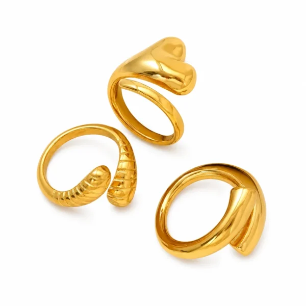 Ribbed Open-Front Ring