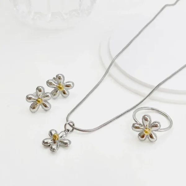 Flower , Gold Centers & Puffed Petals Jewellery — Choose Your Piece